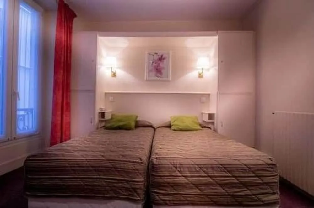 Ibis Styles Montmartre Batignolles 3* Parigi