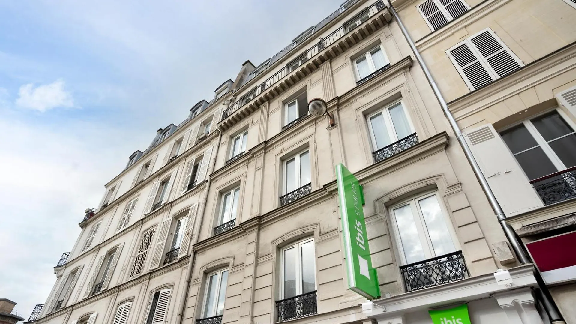 Ibis Styles Montmartre Batignolles 3*