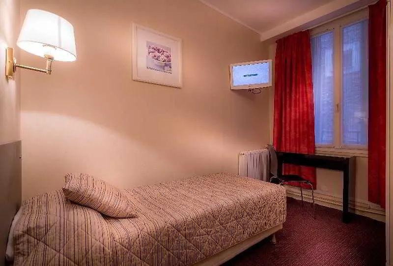 Otel Ibis Styles Montmartre Batignolles