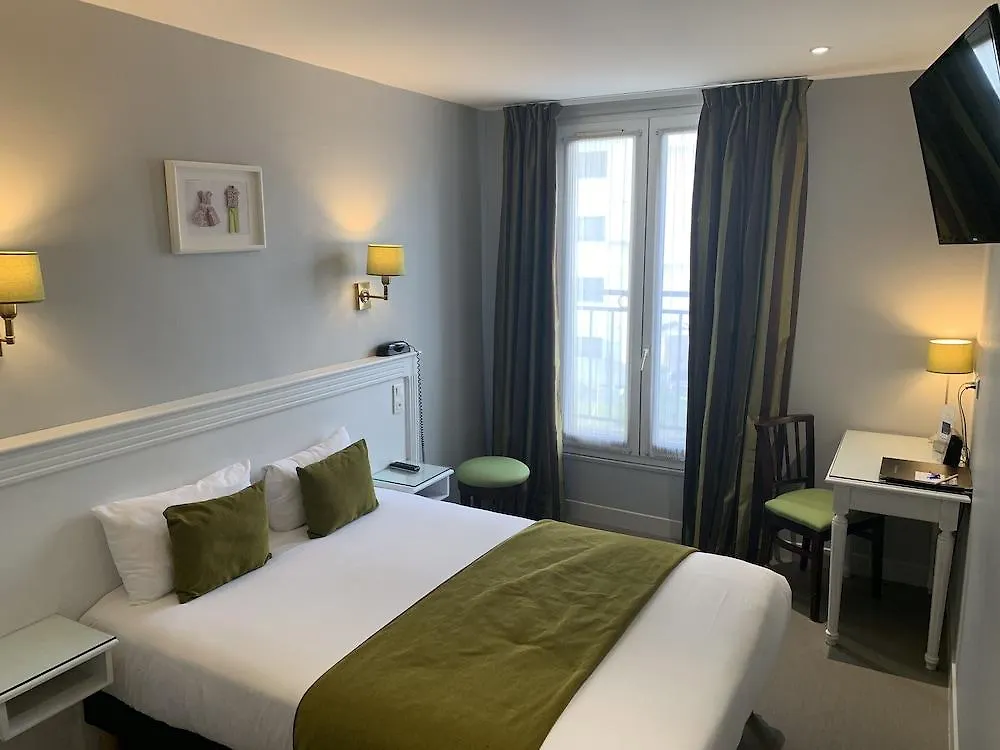 Hotel Ibis Styles Montmartre Batignolles