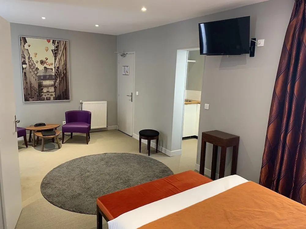 Ibis Styles Montmartre Batignolles Otel 3*