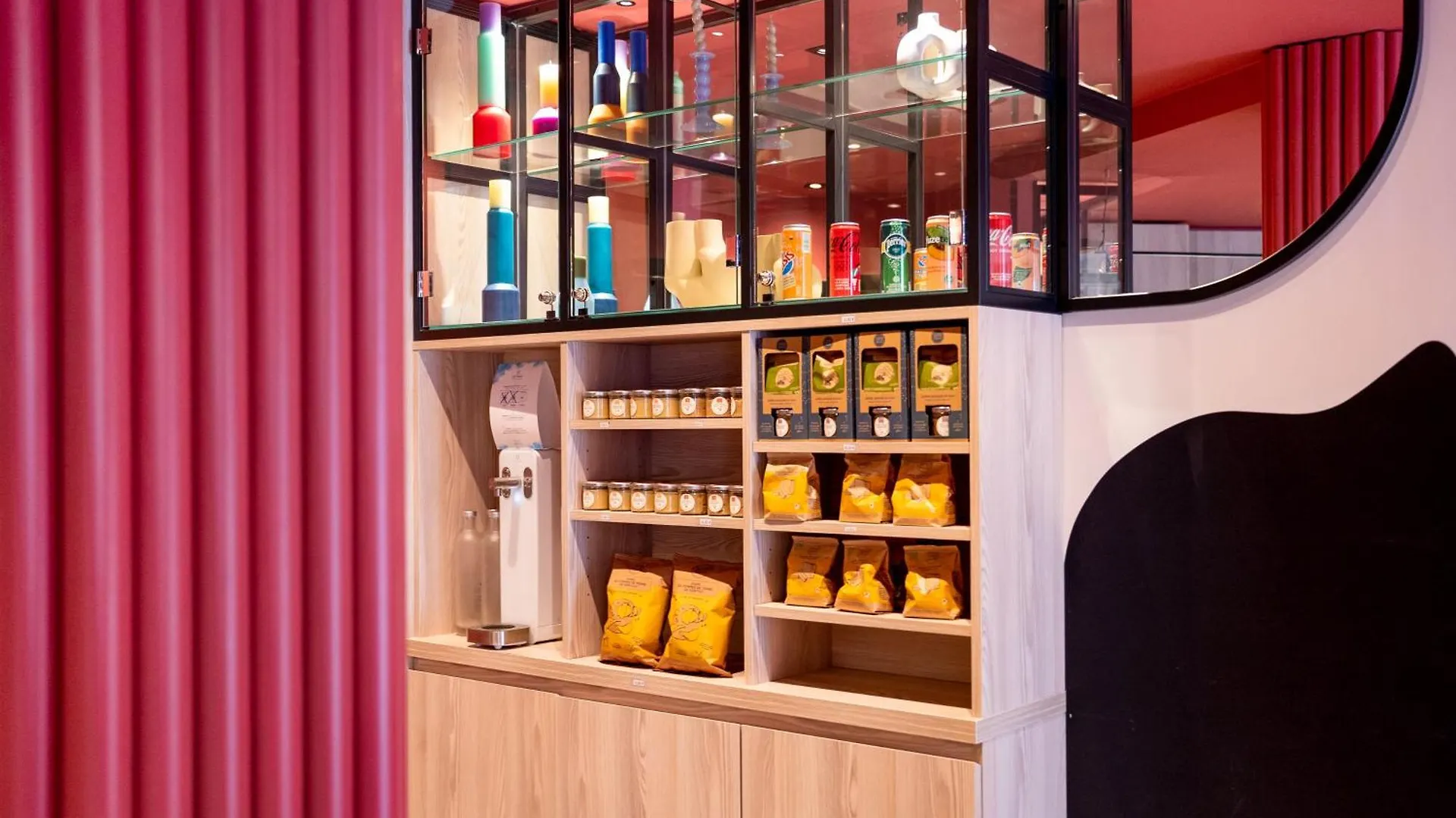 Hotel Ibis Styles Montmartre Batignolles 3*